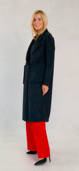 D.E.C.K BY DECOLLAGE - BLACK CURVED POCKET COAT